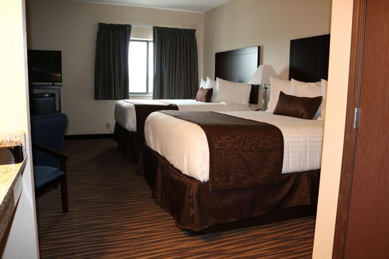 Cobblestone Inn & Suites Maryville Bagian luar foto