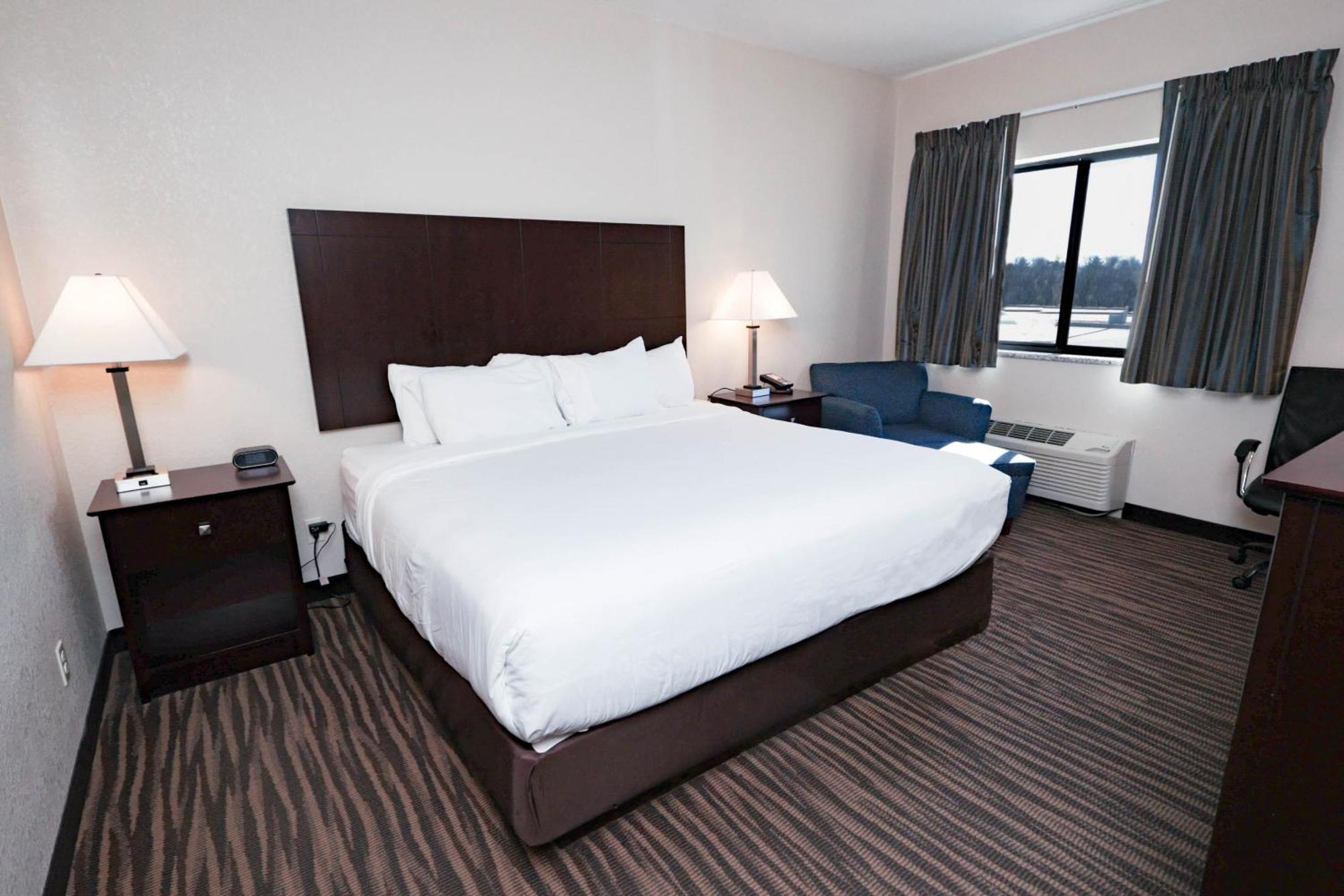 Cobblestone Inn & Suites Maryville Bagian luar foto