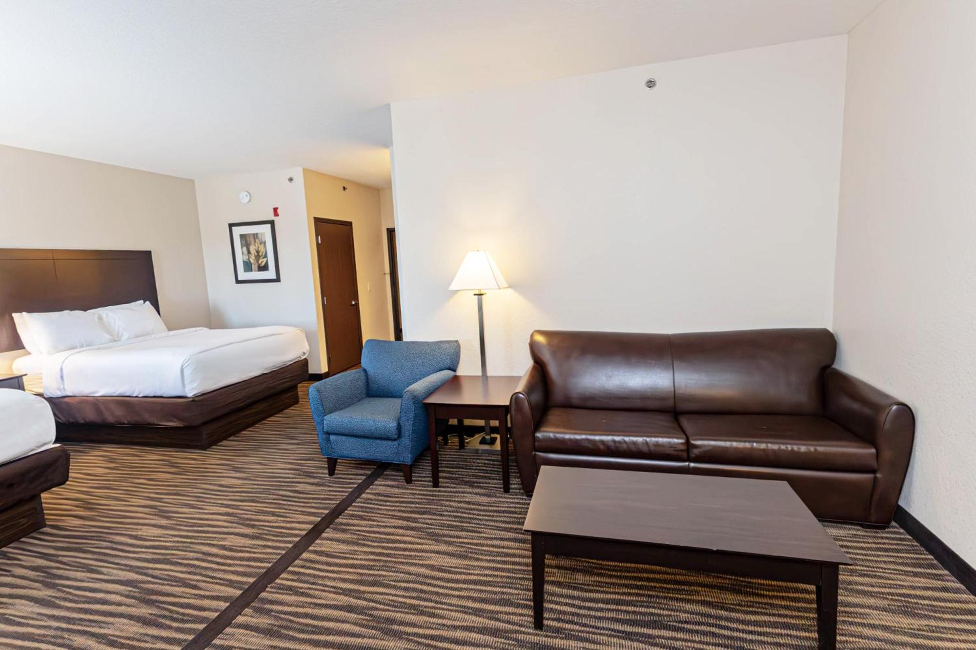 Cobblestone Inn & Suites Maryville Bagian luar foto