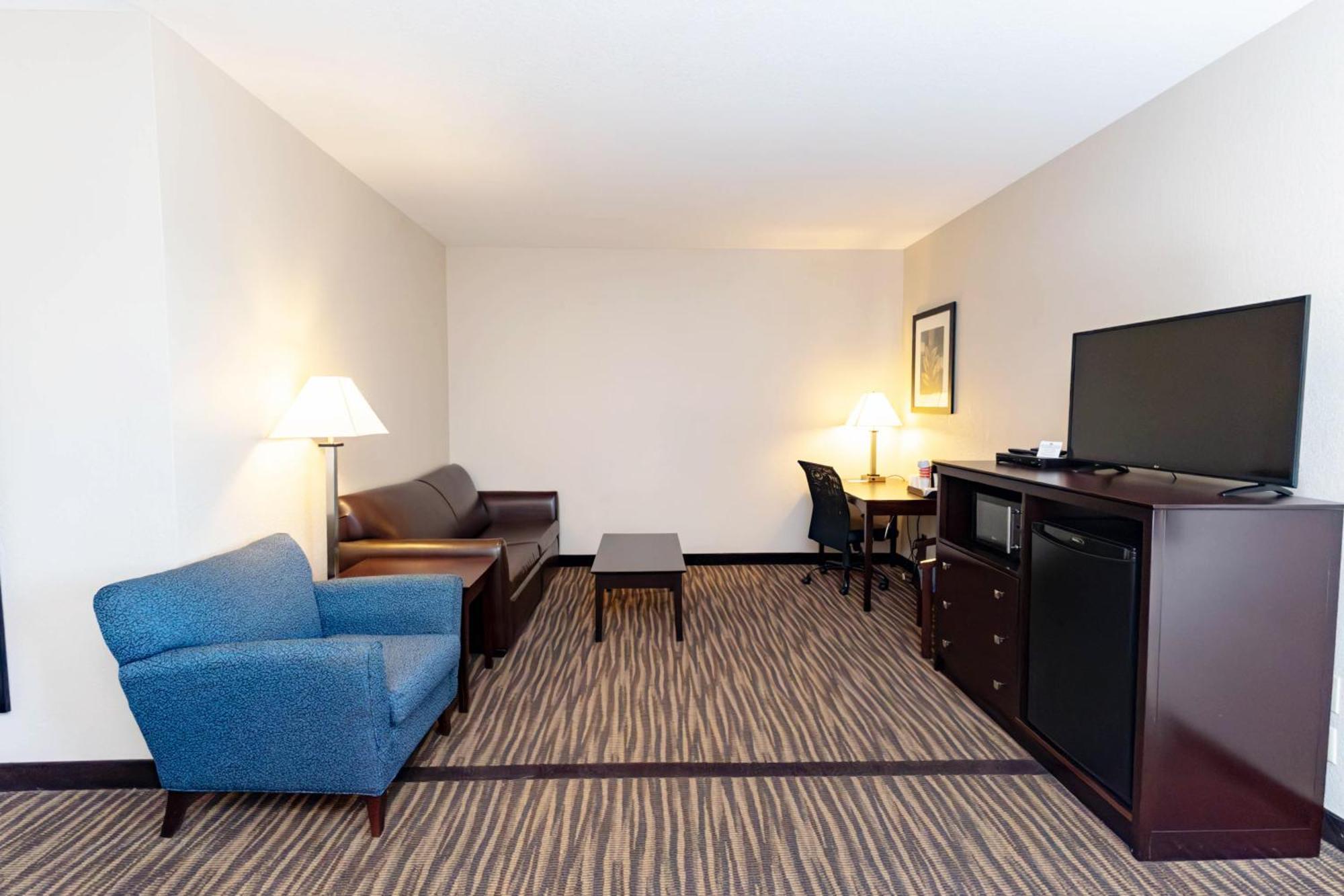 Cobblestone Inn & Suites Maryville Bagian luar foto