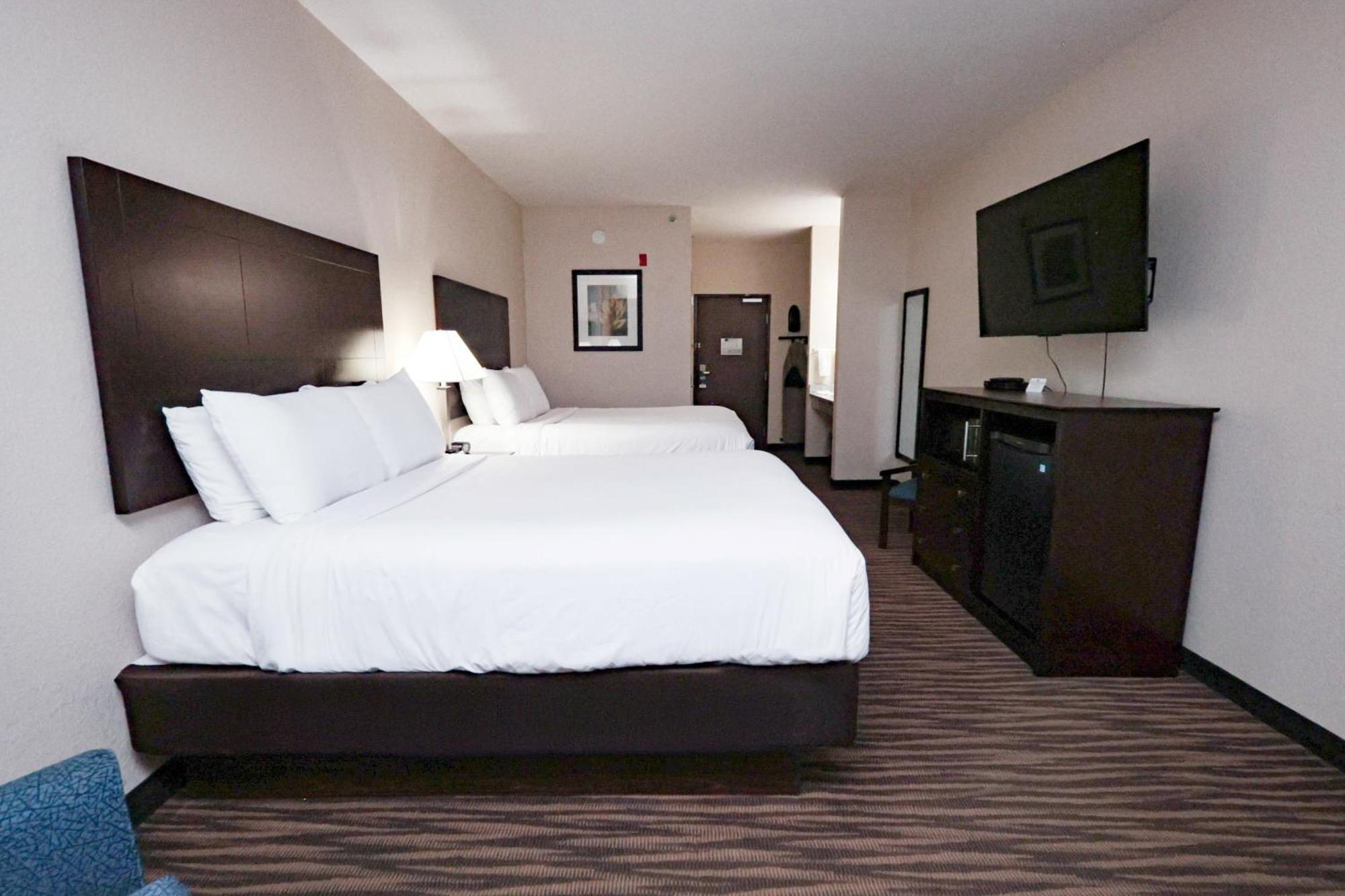 Cobblestone Inn & Suites Maryville Bagian luar foto