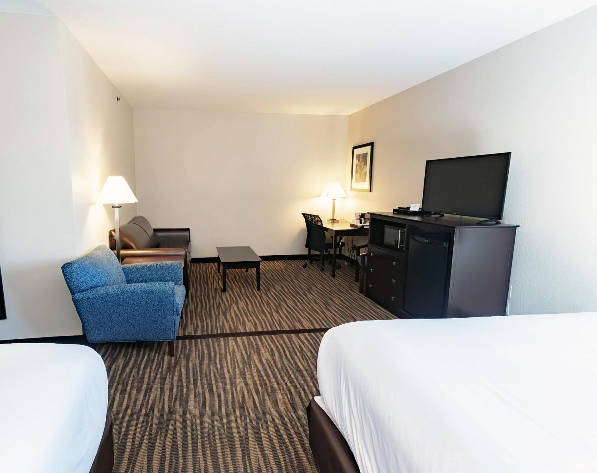 Cobblestone Inn & Suites Maryville Bagian luar foto