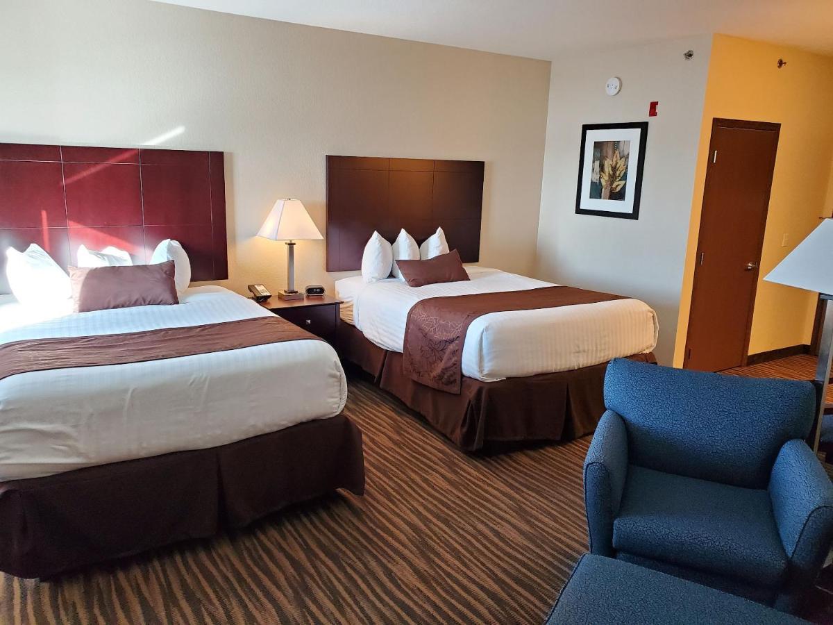 Cobblestone Inn & Suites Maryville Bagian luar foto