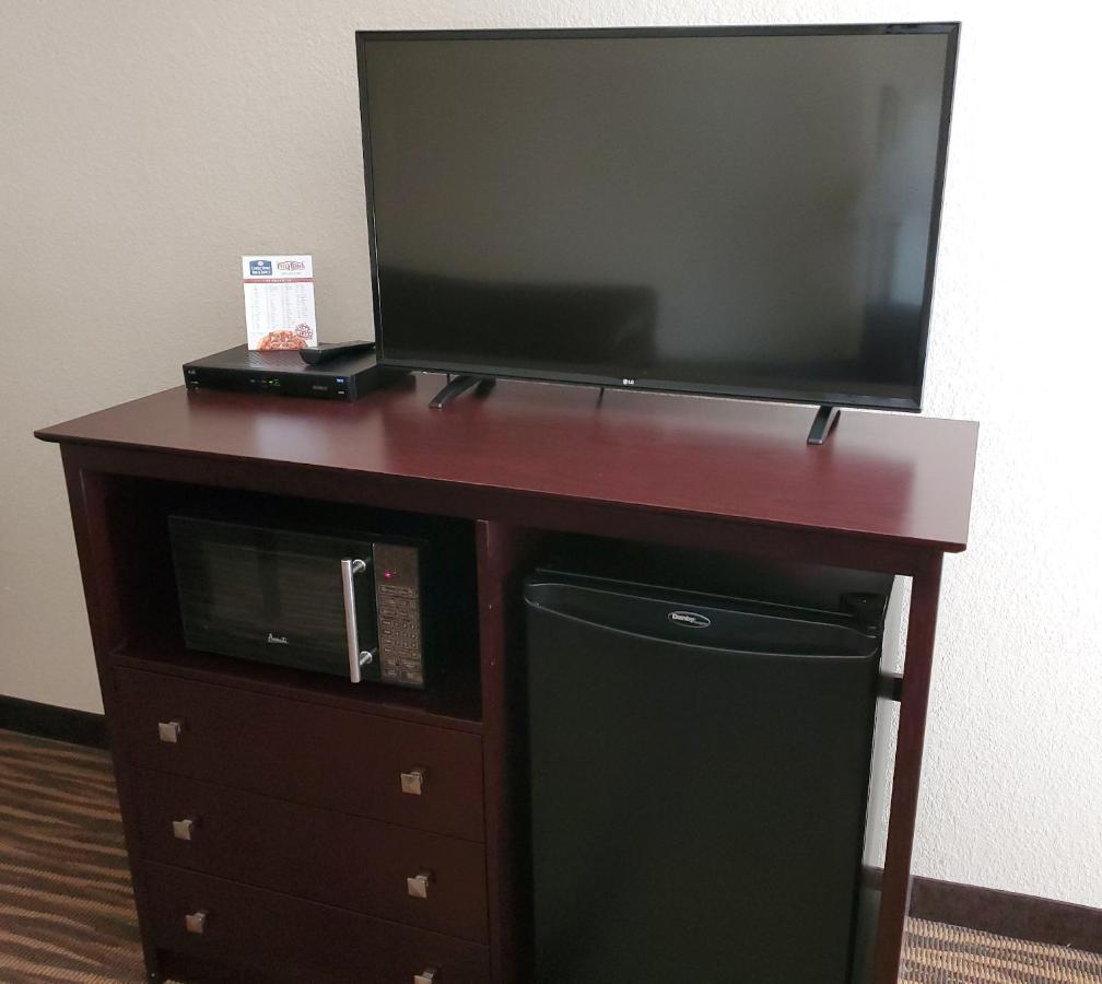 Cobblestone Inn & Suites Maryville Bagian luar foto